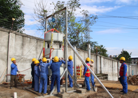 国网大英县供电公司完成电容器组及刀闸安装 筑牢电网稳定运行基石