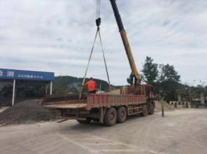 重拳治超限保道路畅通 严管强转运护出行安全