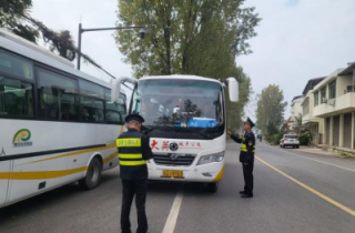 筑牢农村客运安全防线 守护群众出行平安路