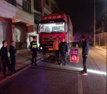 雷霆治超限护道路安全 铁腕守底线保通行顺畅