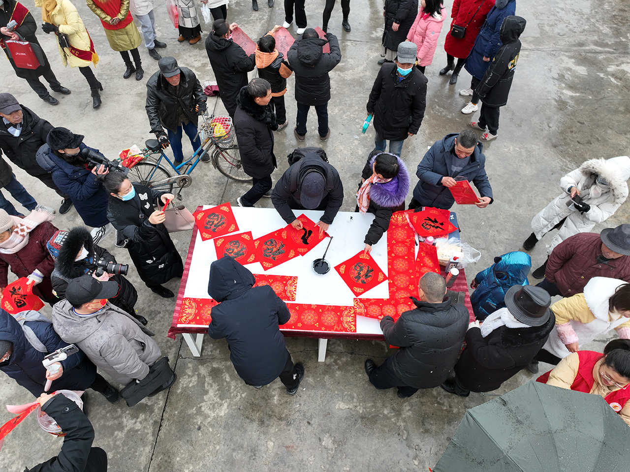 web《送文化下乡》张昌明13882536454.jpg