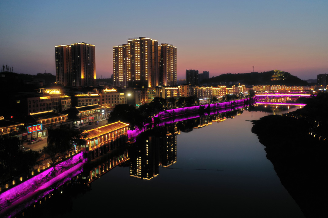 2021-05-08-城区夜景-拍摄张昌明.jpg