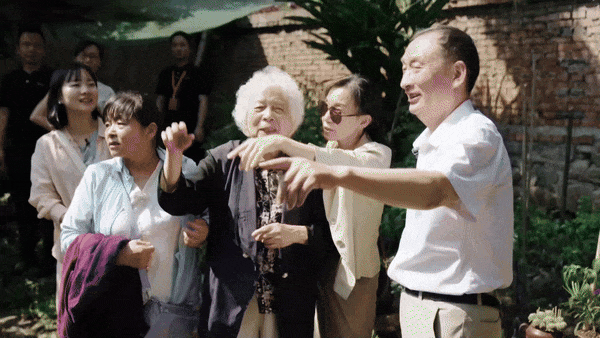 110103o88junmxz2u98z8v.gif